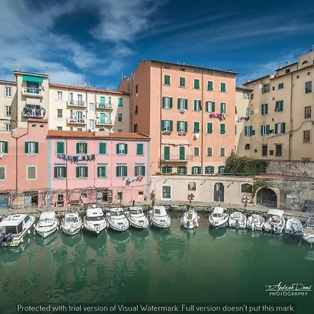 Apartment Rifugio Del Sole - App Luminoso In Centro A Livorno